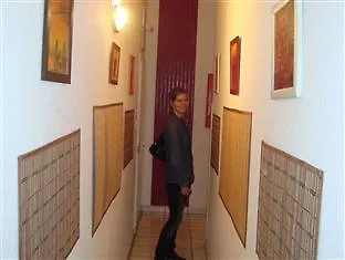 Guest house Opera 2*