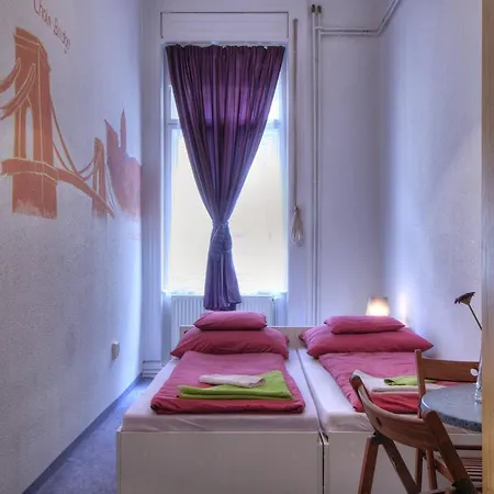 Guest house Opera 2*
